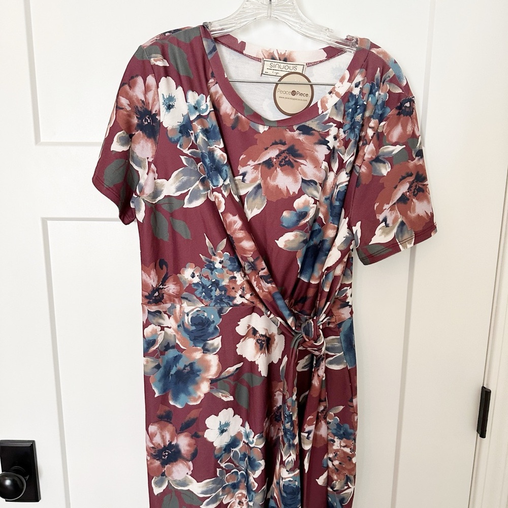 NWT Peace by Piece Sinuous Floral Knot-Front Dress size L